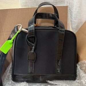 GUCCI BAG (PEELING INSIDE)